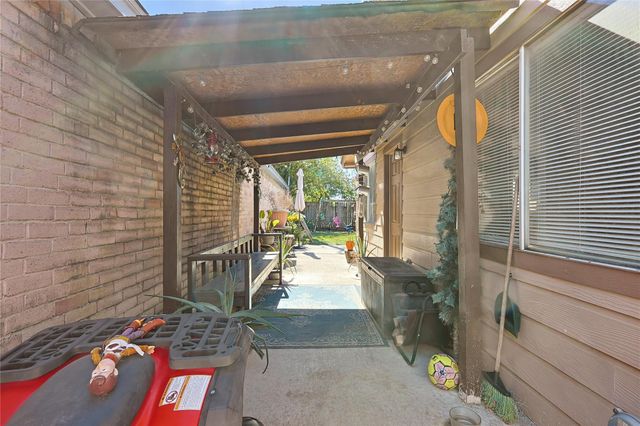 13142 Crystal Cove Drive, Houston, TX 77044