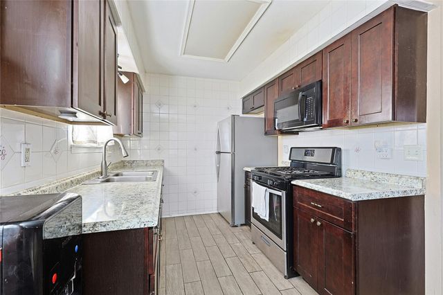 13142 Crystal Cove Drive, Houston, TX 77044