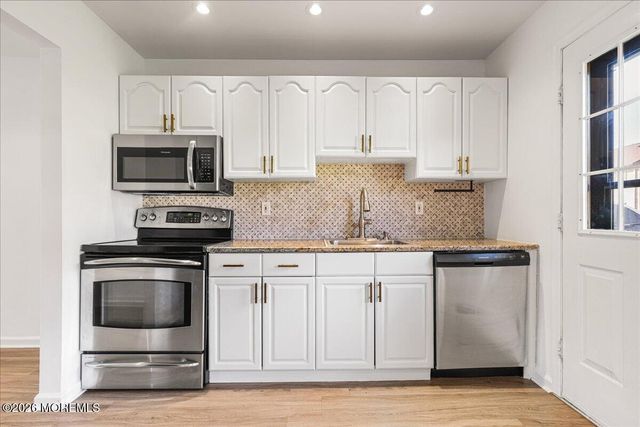 114 Village Green Way, Hazlet, NJ 07730