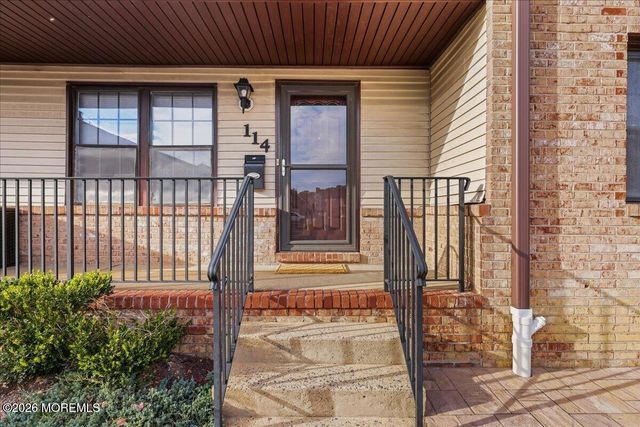 114 Village Green Way, Hazlet, NJ 07730