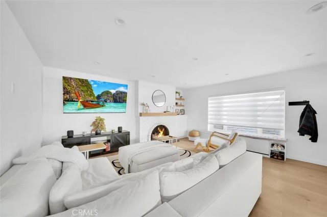 333 La Verne, Long Beach, CA 90803