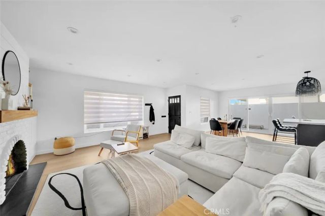 333 La Verne, Long Beach, CA 90803