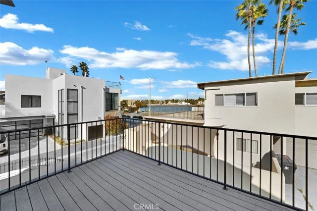333 La Verne, Long Beach, CA 90803