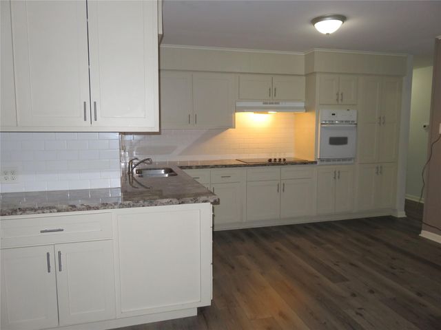 1519 Tobola Street, Rosenberg, TX 77471