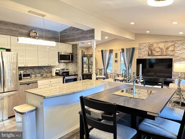 7340 DAMASCUS RD, Gaithersburg, MD 20882