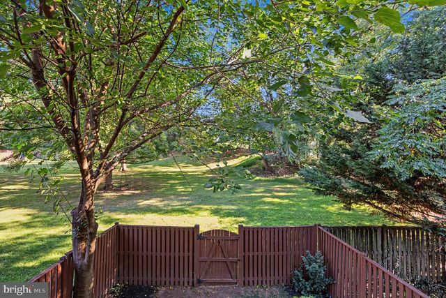 33 BLONDELL CT, Lutherville Timonium, MD 21093