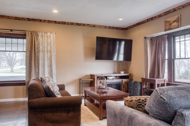 102 E Maple Avenue, Bancroft, MI 48414