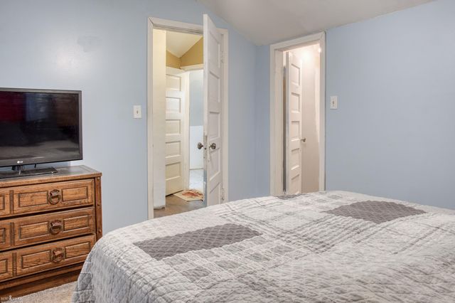 102 E Maple Avenue, Bancroft, MI 48414