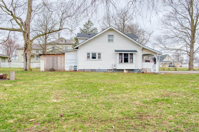102 E Maple Avenue, Bancroft, MI 48414