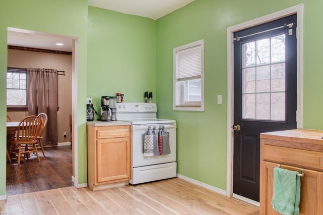 102 E Maple Avenue, Bancroft, MI 48414