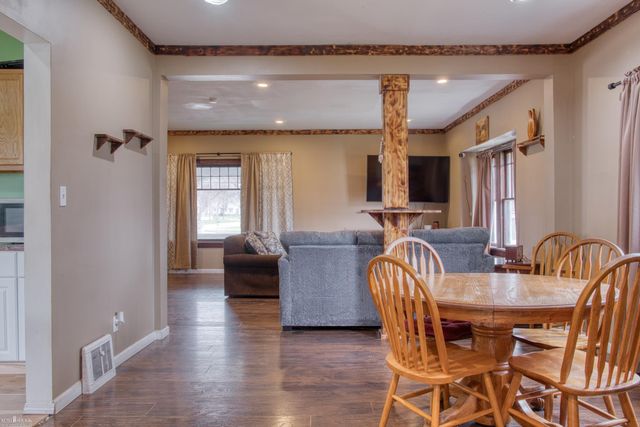 102 E Maple Avenue, Bancroft, MI 48414