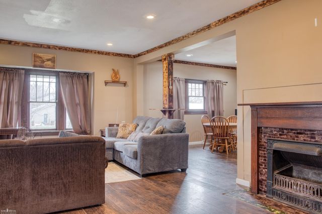 102 E Maple Avenue, Bancroft, MI 48414