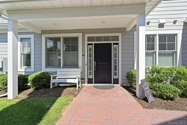 227 Coach Drive, Woodbury, NY 11797