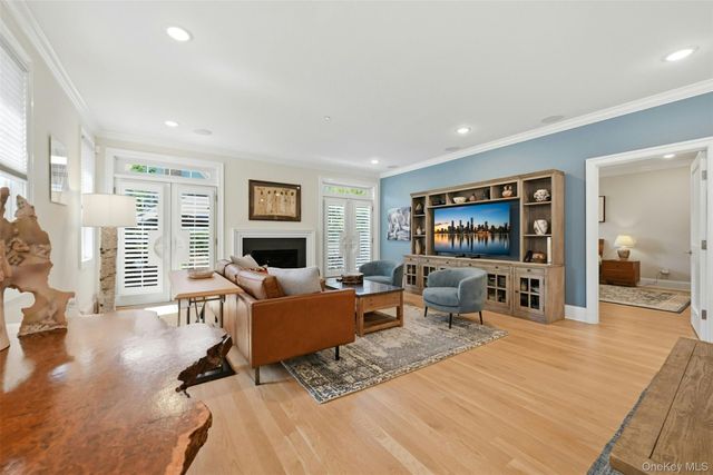 227 Coach Drive, Woodbury, NY 11797