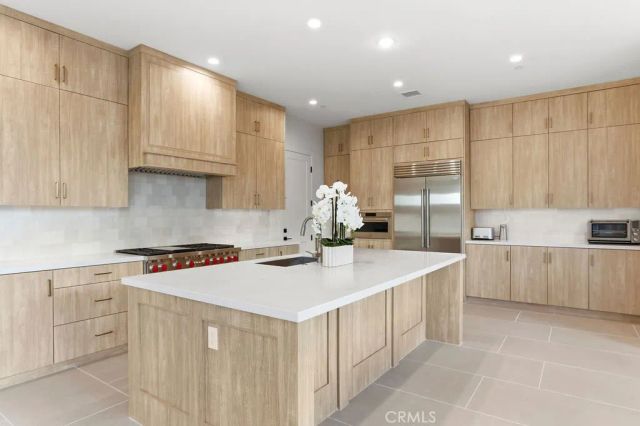 108 Oakstone, Irvine, CA 92618