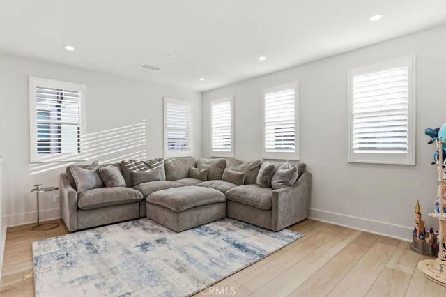 108 Oakstone, Irvine, CA 92618