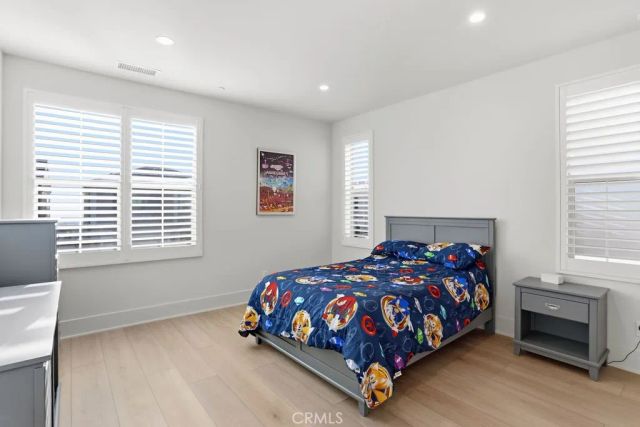 108 Oakstone, Irvine, CA 92618