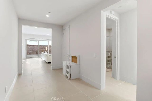 108 Oakstone, Irvine, CA 92618