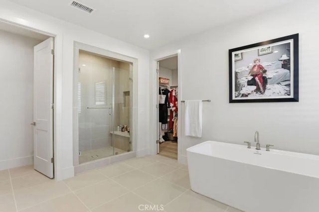 108 Oakstone, Irvine, CA 92618
