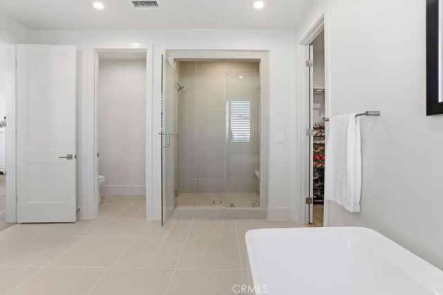 108 Oakstone, Irvine, CA 92618