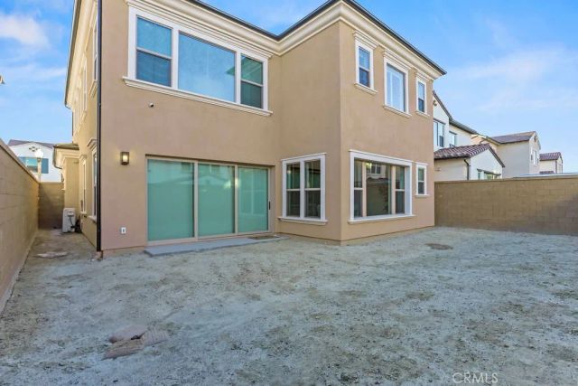 108 Oakstone, Irvine, CA 92618