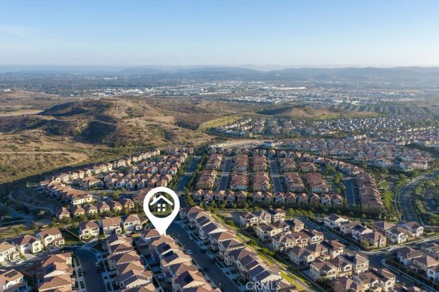108 Oakstone, Irvine, CA 92618