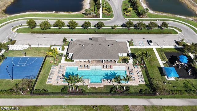 15269 Wildflower CIR, Naples, FL 34119