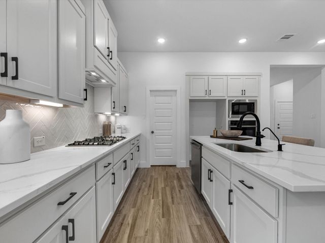 7058 North Lake Clopton Drive, Montgomery, TX 77316