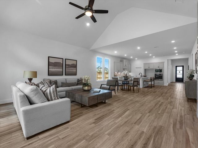 7058 North Lake Clopton Drive, Montgomery, TX 77316