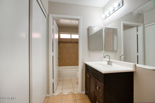 2339 W PARK Avenue, Chandler, AZ 85224