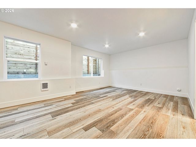 5623 N GAY Ave, Portland, OR 97217