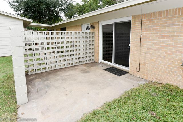 8005 Pinedale CV B, Austin, TX 78757