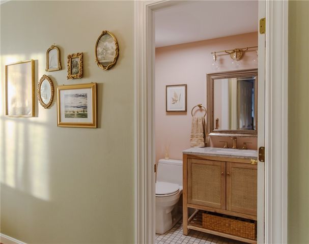 114 Girard Avenue 6, Newport, RI 02840