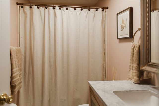 114 Girard Avenue 6, Newport, RI 02840