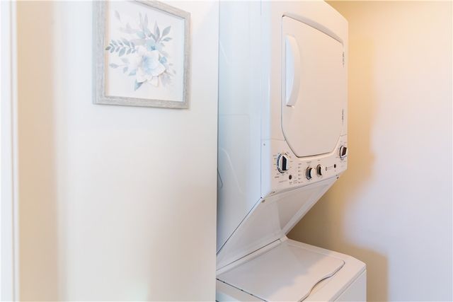 114 Girard Avenue 6, Newport, RI 02840