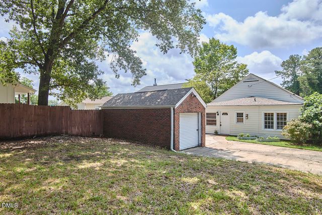 201 E Club Boulevard, Durham, NC 27704