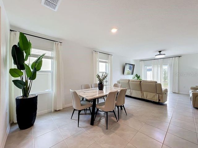 1157 CASCADES AVENUE, Davenport, FL 33837