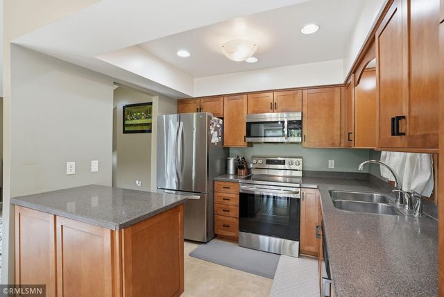 7024 Polaris Lane N, Maple Grove, MN 55311