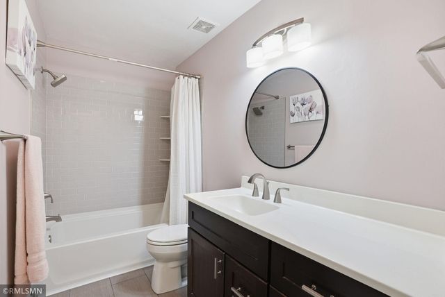 7024 Polaris Lane N, Maple Grove, MN 55311