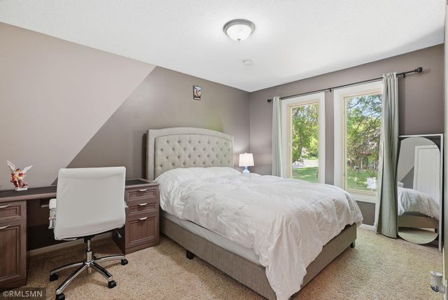 7024 Polaris Lane N, Maple Grove, MN 55311