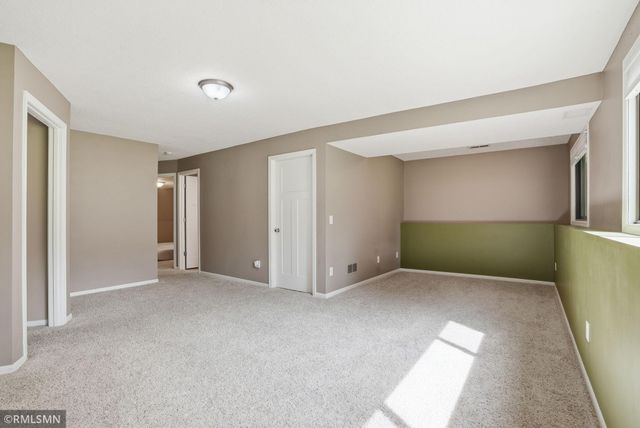 7024 Polaris Lane N, Maple Grove, MN 55311