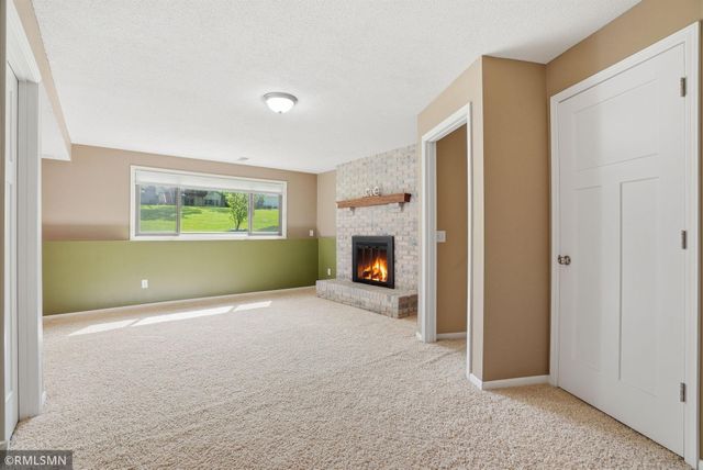 7024 Polaris Lane N, Maple Grove, MN 55311