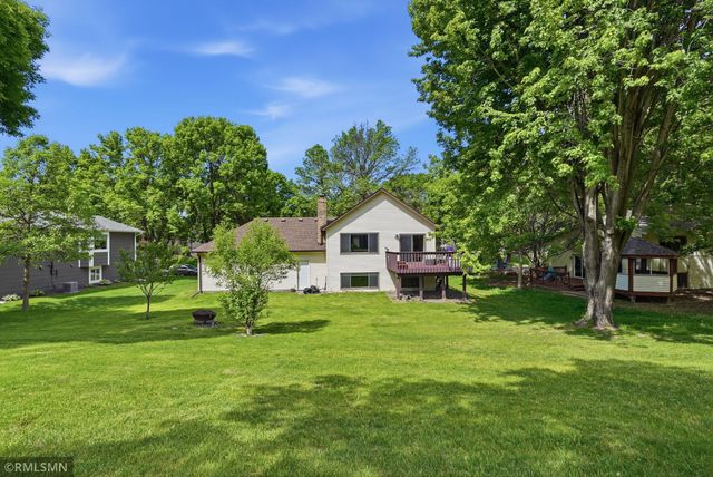 7024 Polaris Lane N, Maple Grove, MN 55311