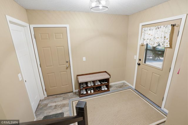 7024 Polaris Lane N, Maple Grove, MN 55311