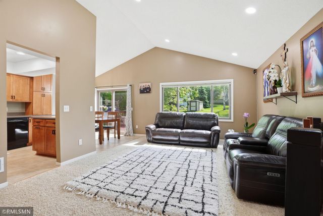 7024 Polaris Lane N, Maple Grove, MN 55311