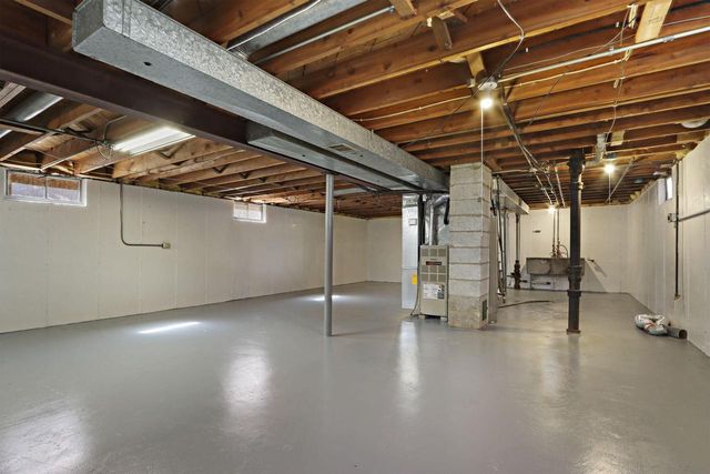 4033 32nd AVENUE, Kenosha, WI 53144