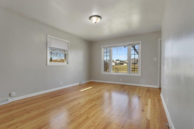 4033 32nd AVENUE, Kenosha, WI 53144