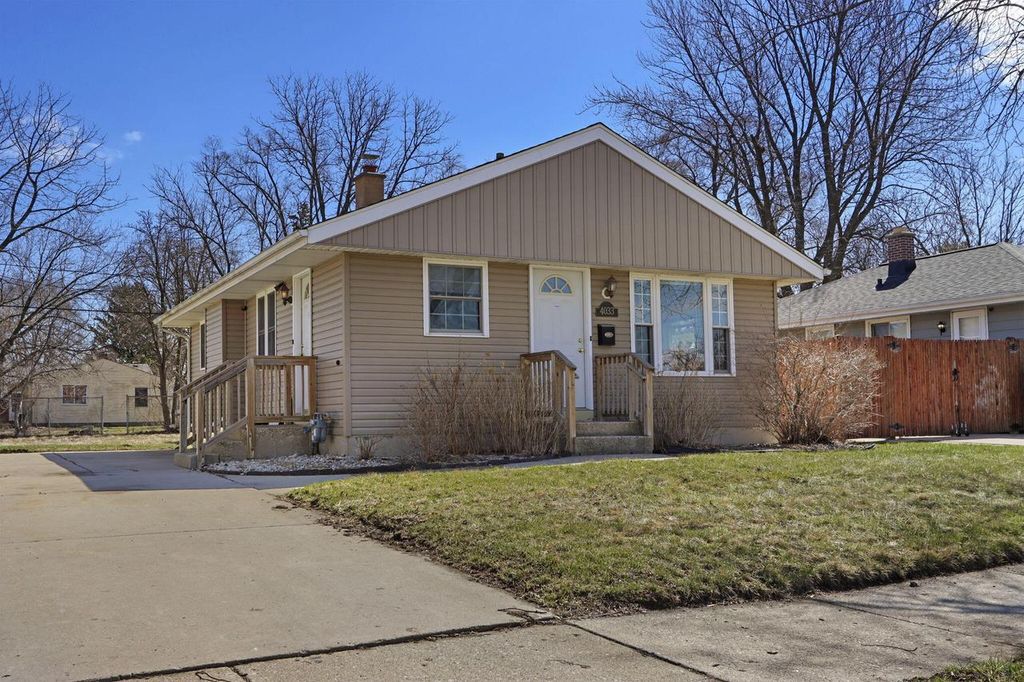 4033 32nd AVENUE, Kenosha, WI 53144