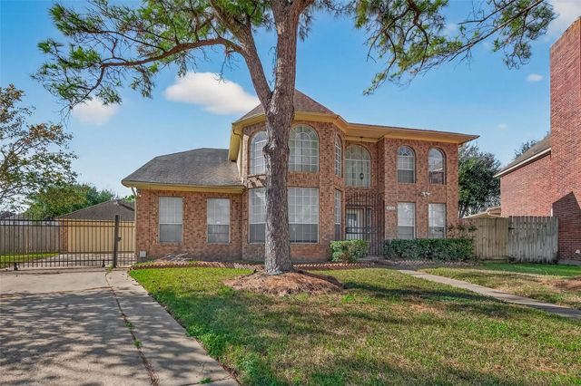 9714 Broadley Drive, Sugar Land, TX 77498