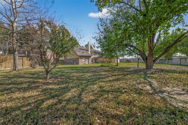9714 Broadley Drive, Sugar Land, TX 77498
